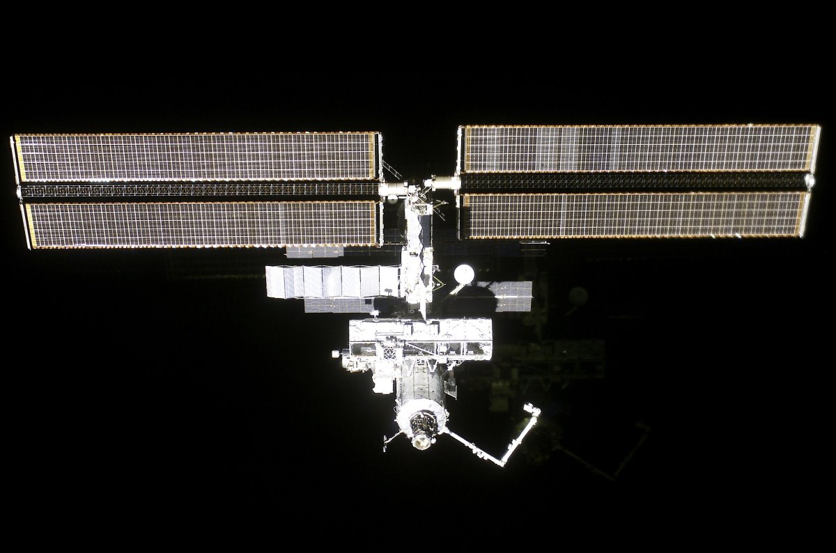 What Does Space Actually Smell Like? NASA Hired a Perfumer to Find Out